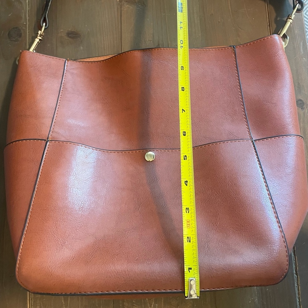 Handbag & Wallet - Picture 13 of 14